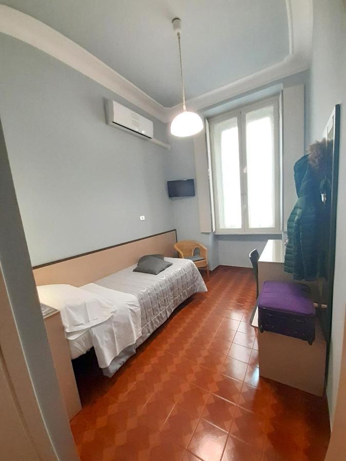 Single Room Private Bathroom